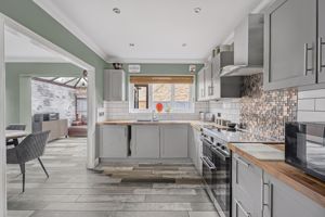 Photo 32- click for photo gallery